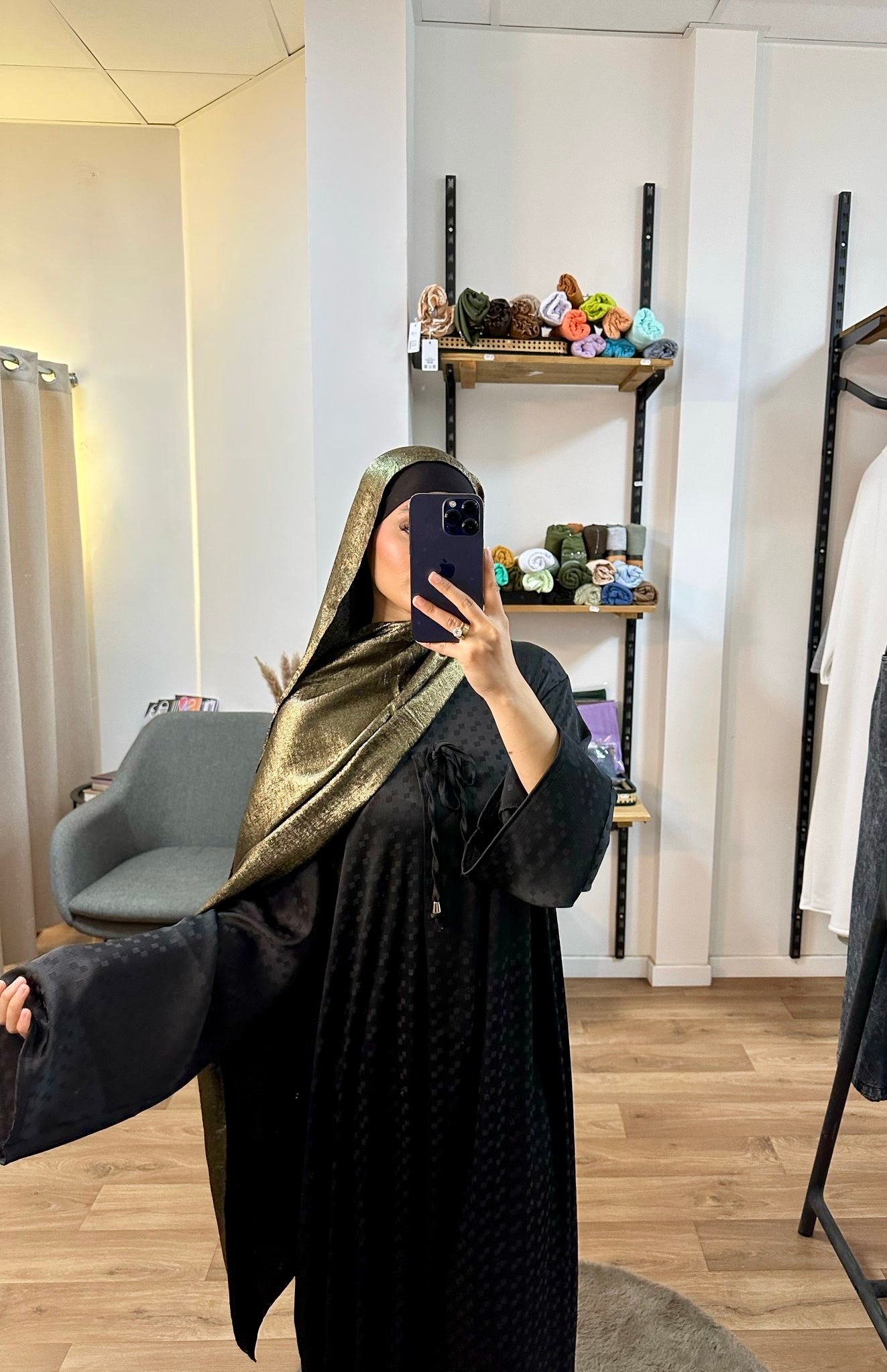 Abaya à noeud