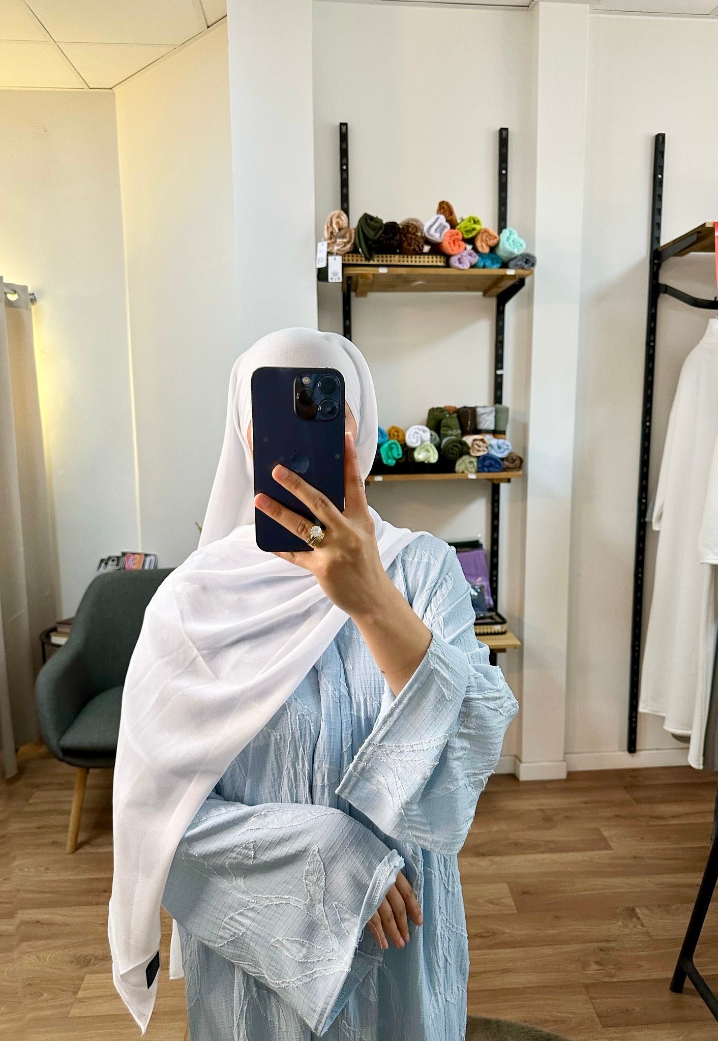 Abaya fleurie texturée