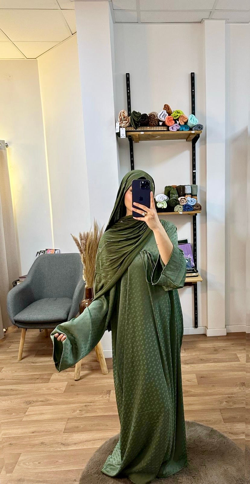 Abaya à noeud
