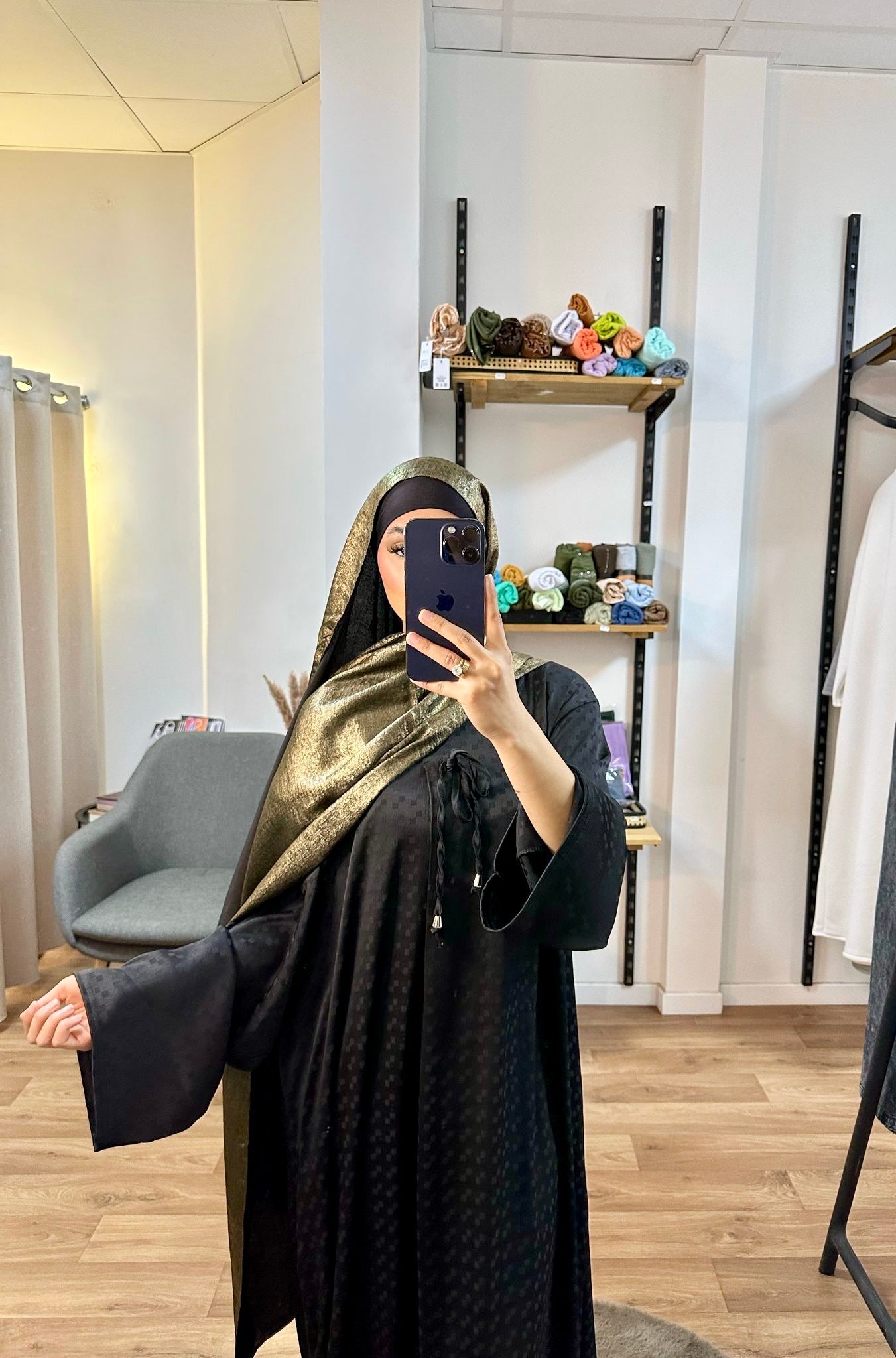 Abaya à noeud